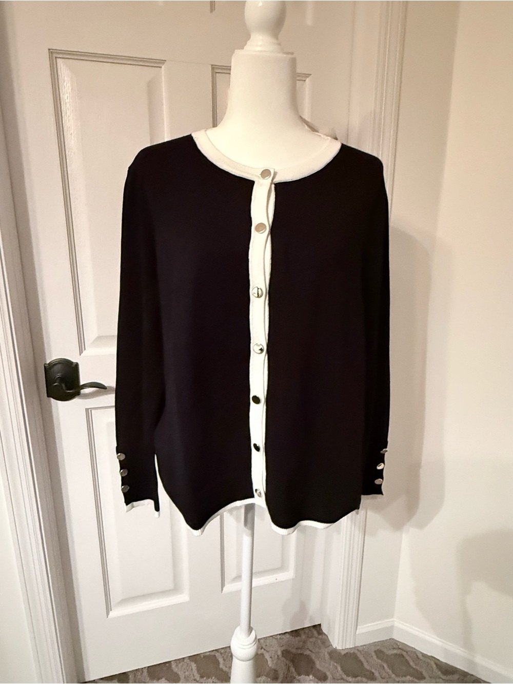 Retrology Classic Black and White Button-Front Women's Cardigan-1X